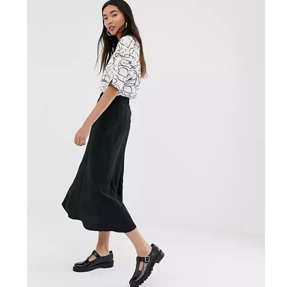 Asos Black Midi Skirt Size Medium 8 A Line Monki - Picture 2 of 4